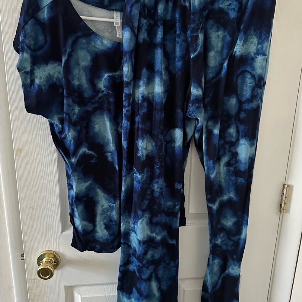 LuLaRoe Large Cozy Set